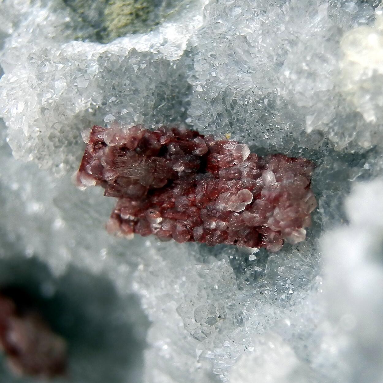 Epistilbite & Chabazite Var Phacolite