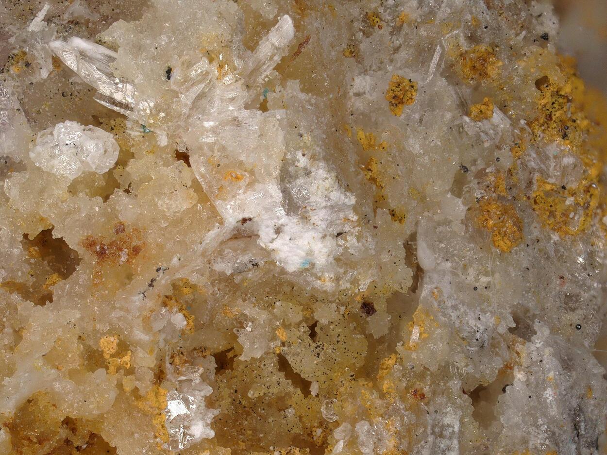 Challacolloite With Uklonskovite