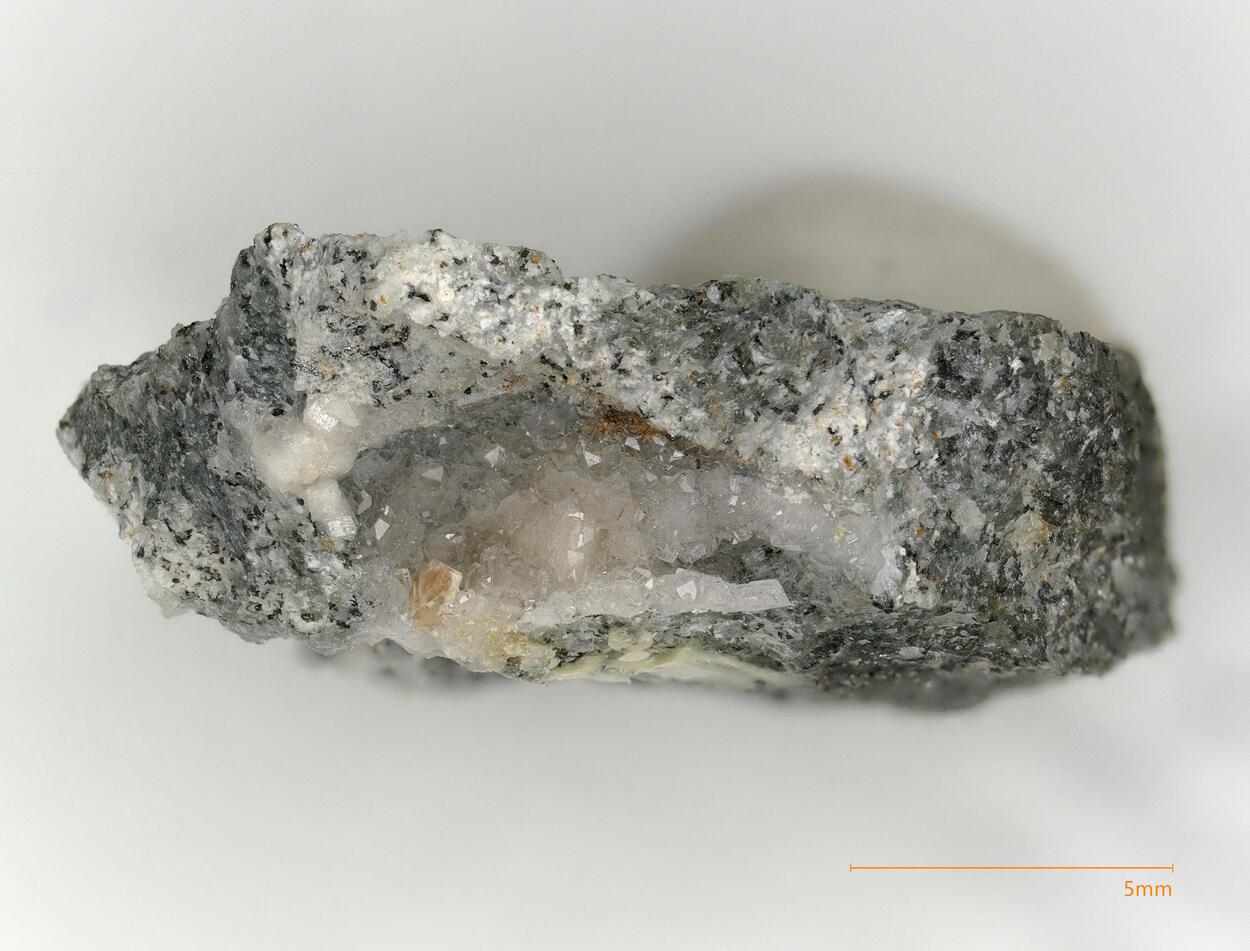 Arisite-(Ce)