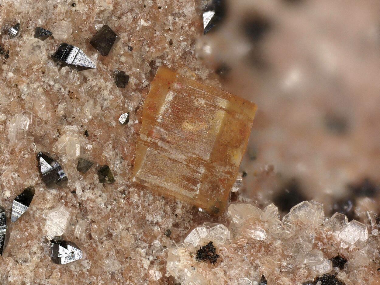 Parisite-(Ce) & Anatase