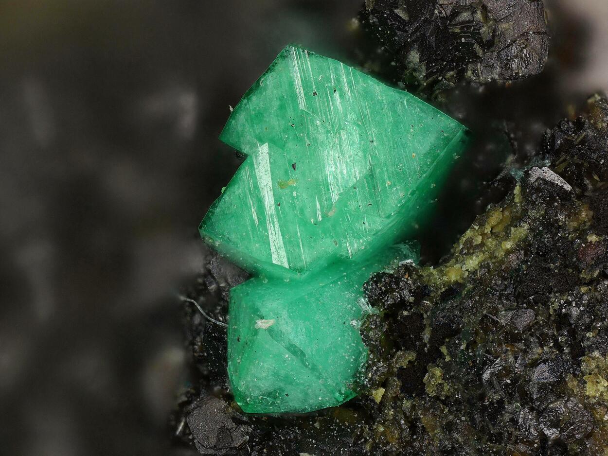 Zincolivenite