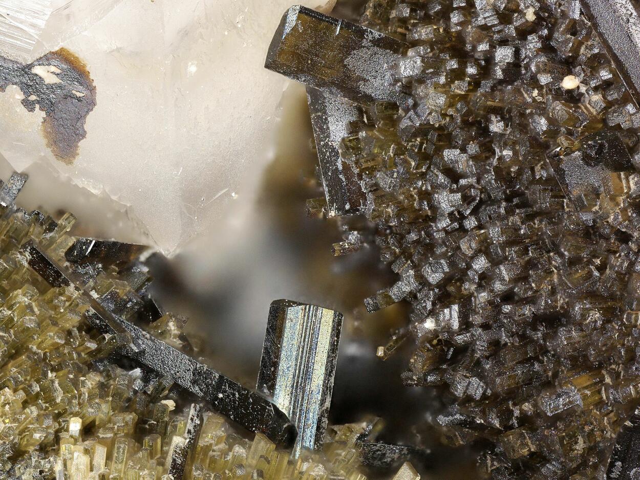 Manganbabingtonite & Johannsenite