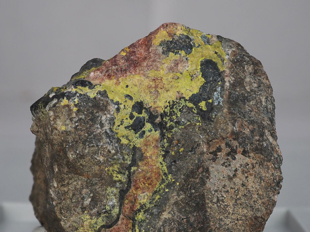 Liebigite & Uraninite