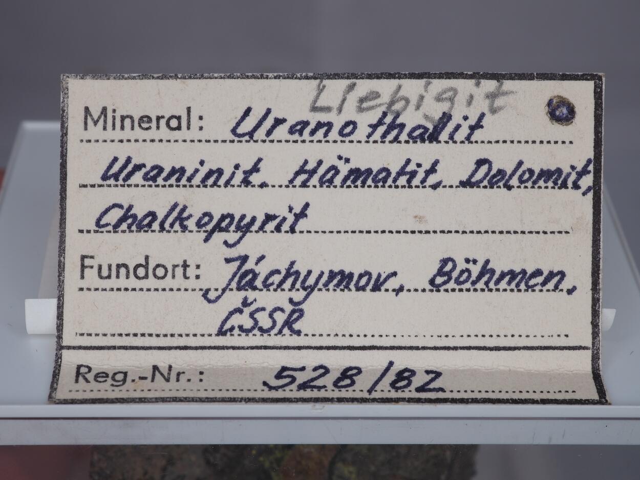 Liebigite & Uraninite