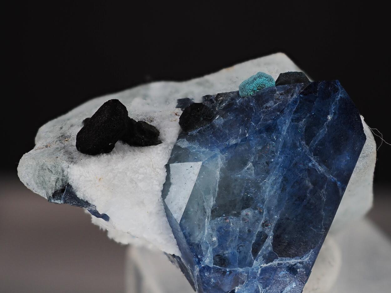 Benitoite & Djurleite