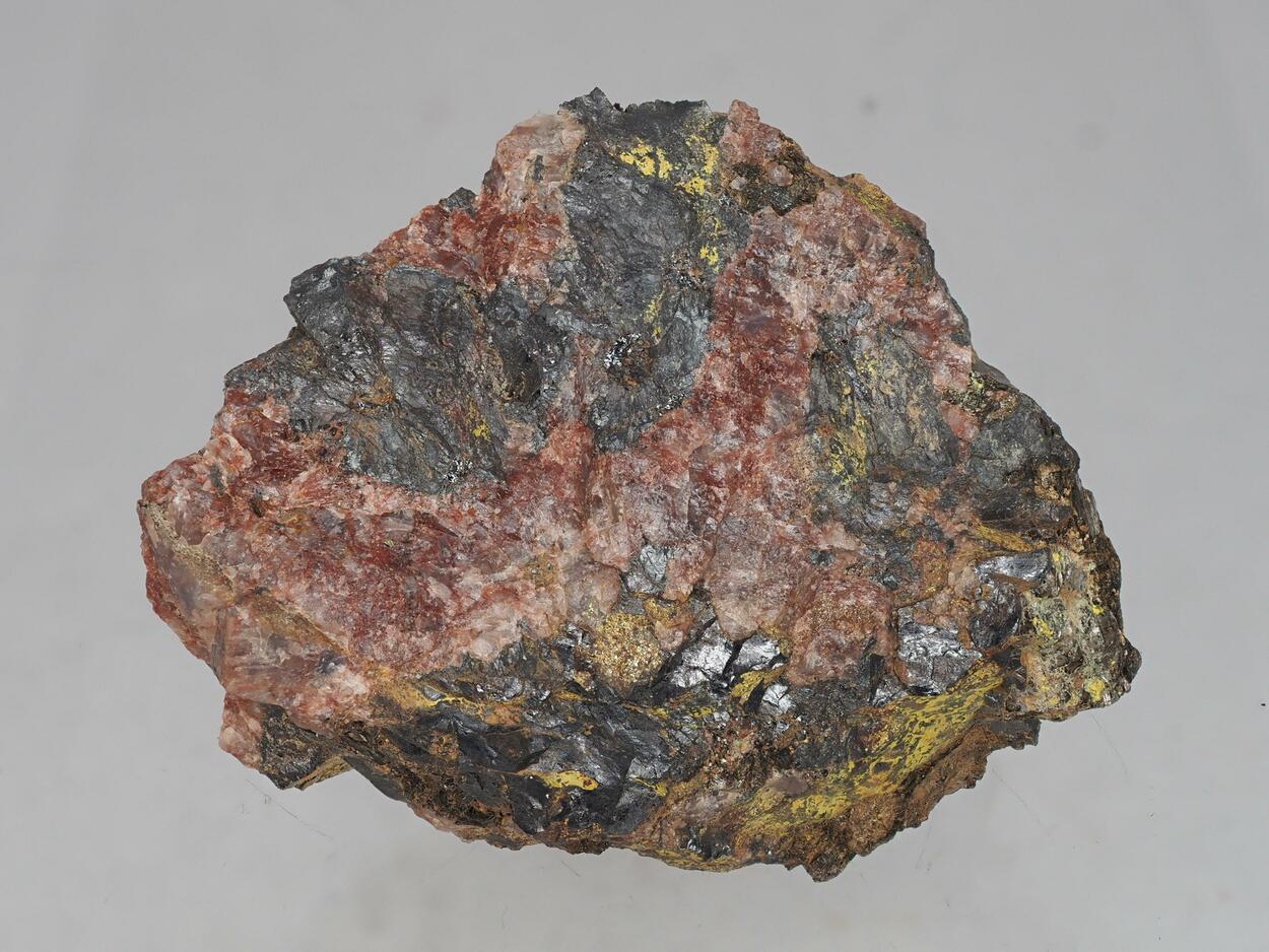 Davidite-(La) & Carnotite