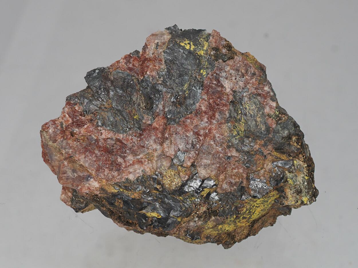 Davidite-(La) & Carnotite