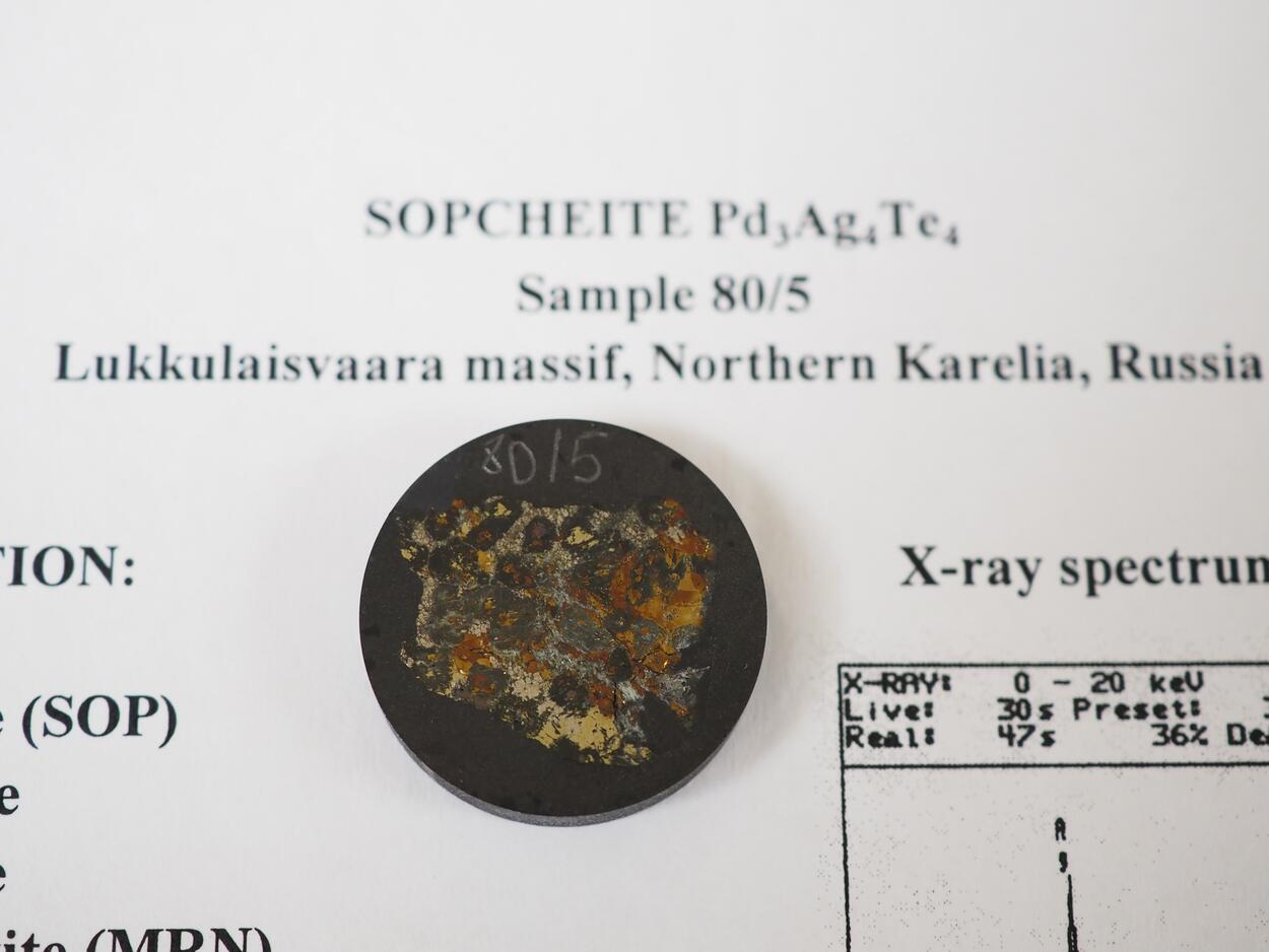 Sopcheite With Kotulskite & Merenskyite & Michenerite