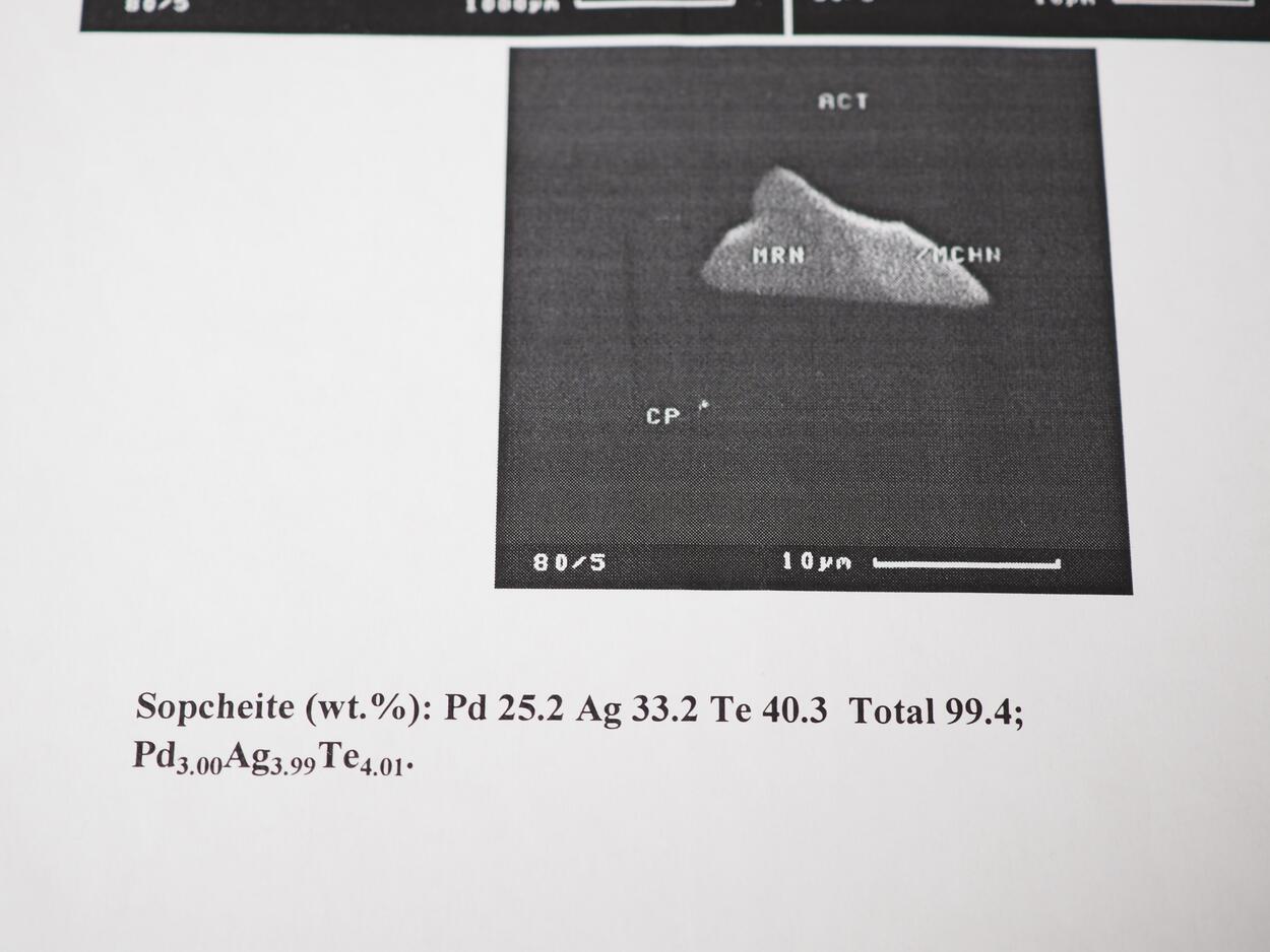 Sopcheite With Kotulskite & Merenskyite & Michenerite