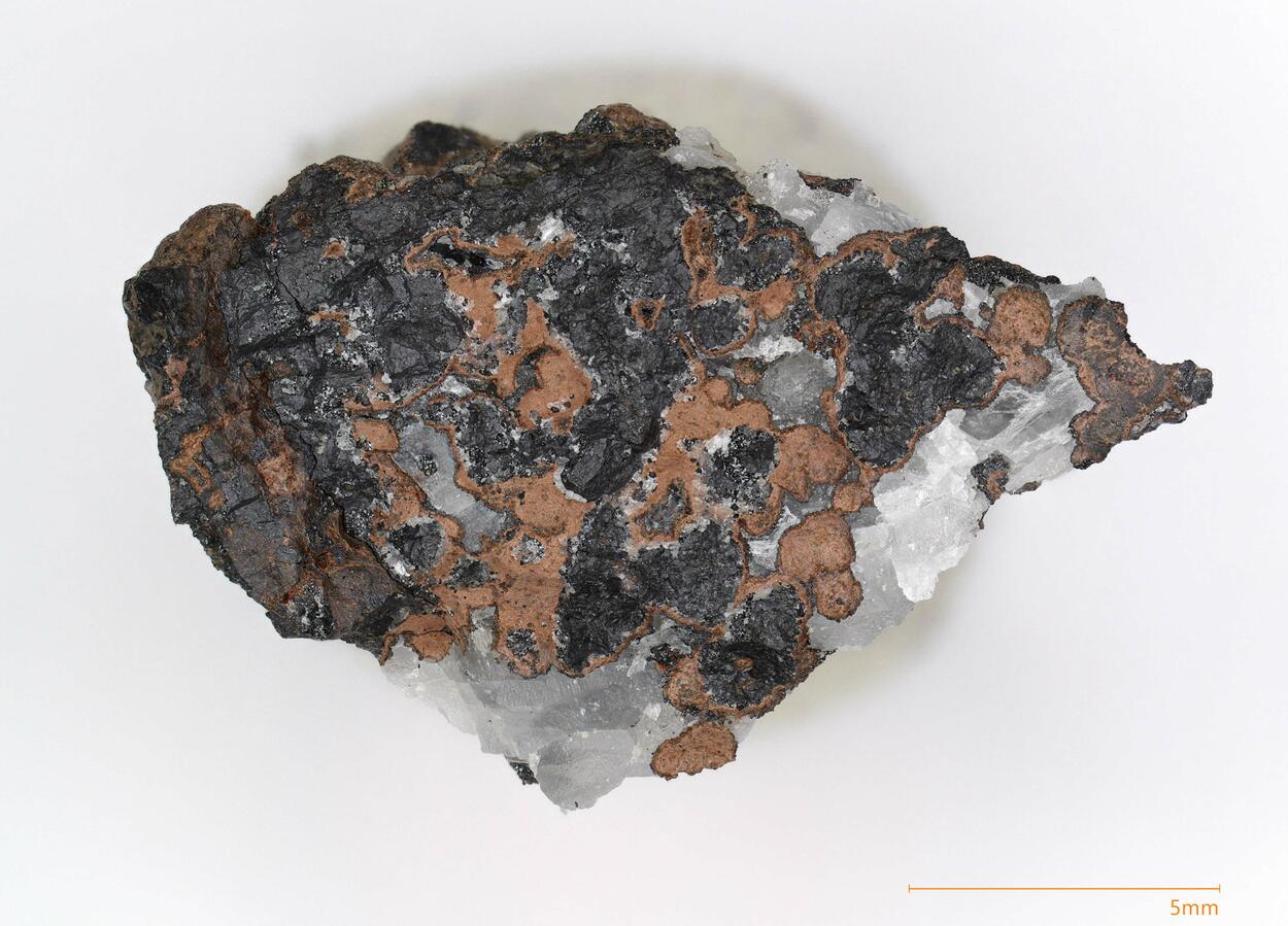 Macfallite