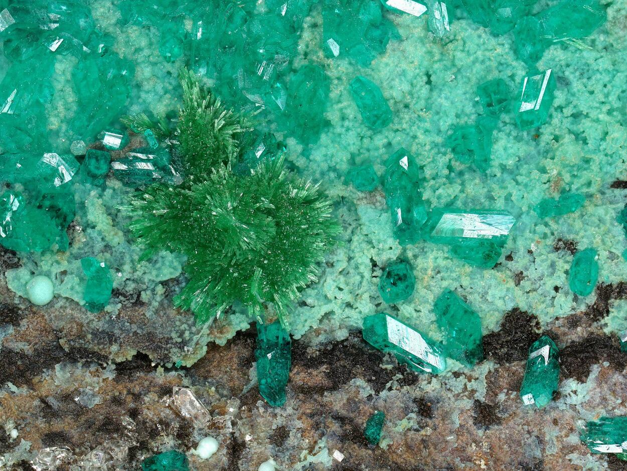 Dioptase & Malachite