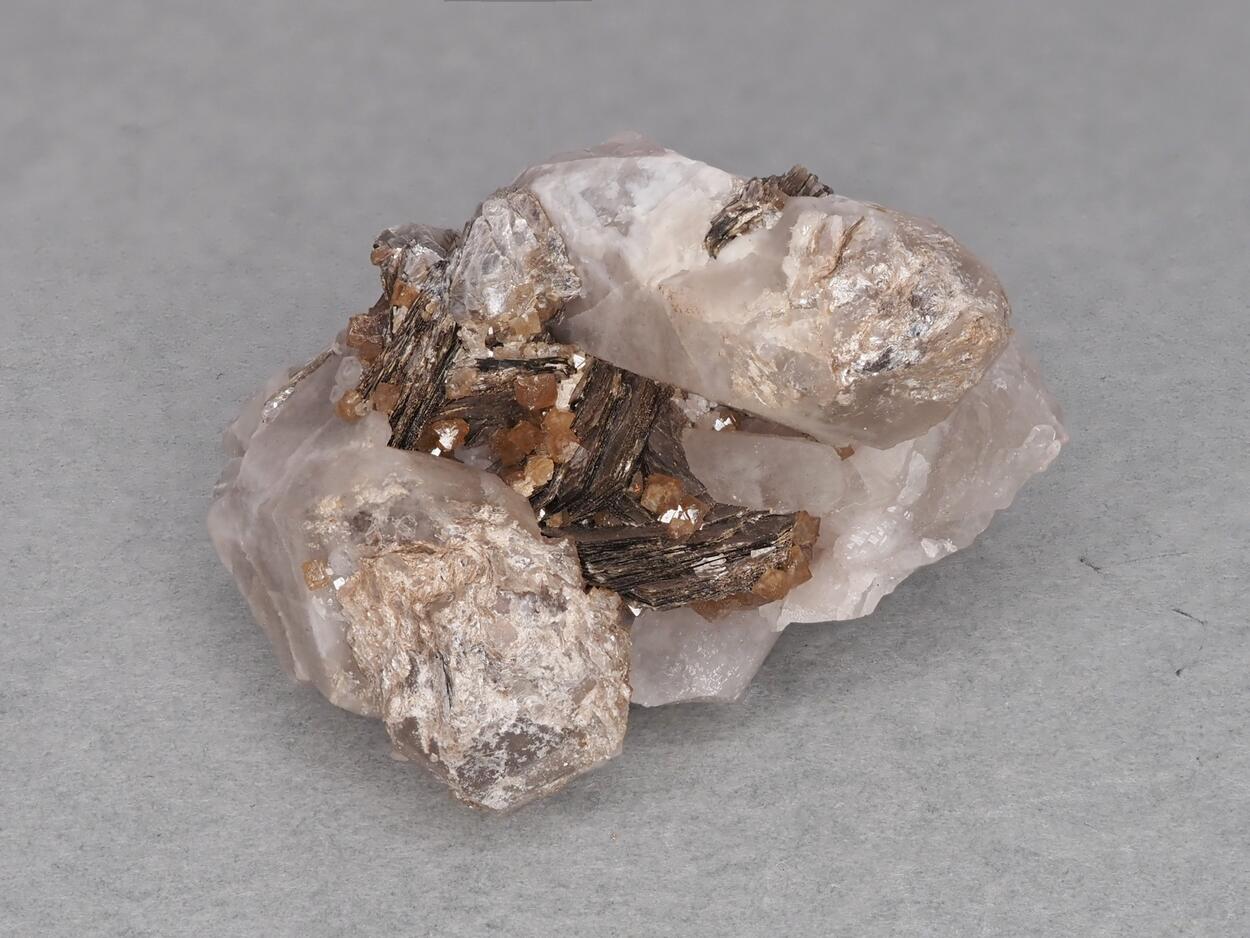 Scheelite & Zinnwaldite