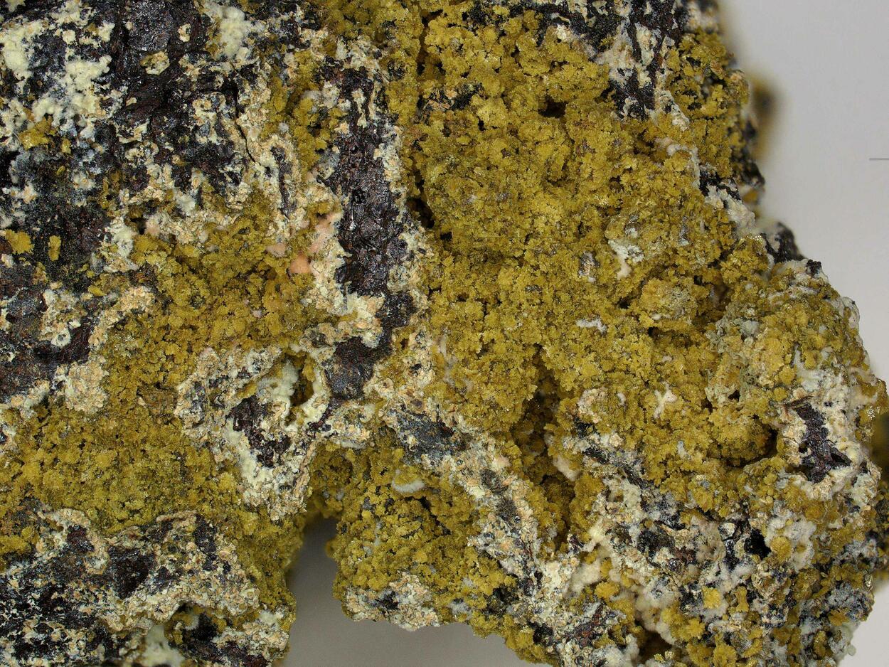 Cyrilovite & Kidwellite