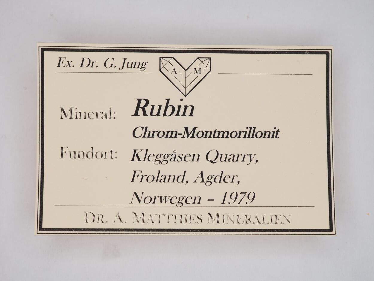 Ruby & Chromium Montmorillonite