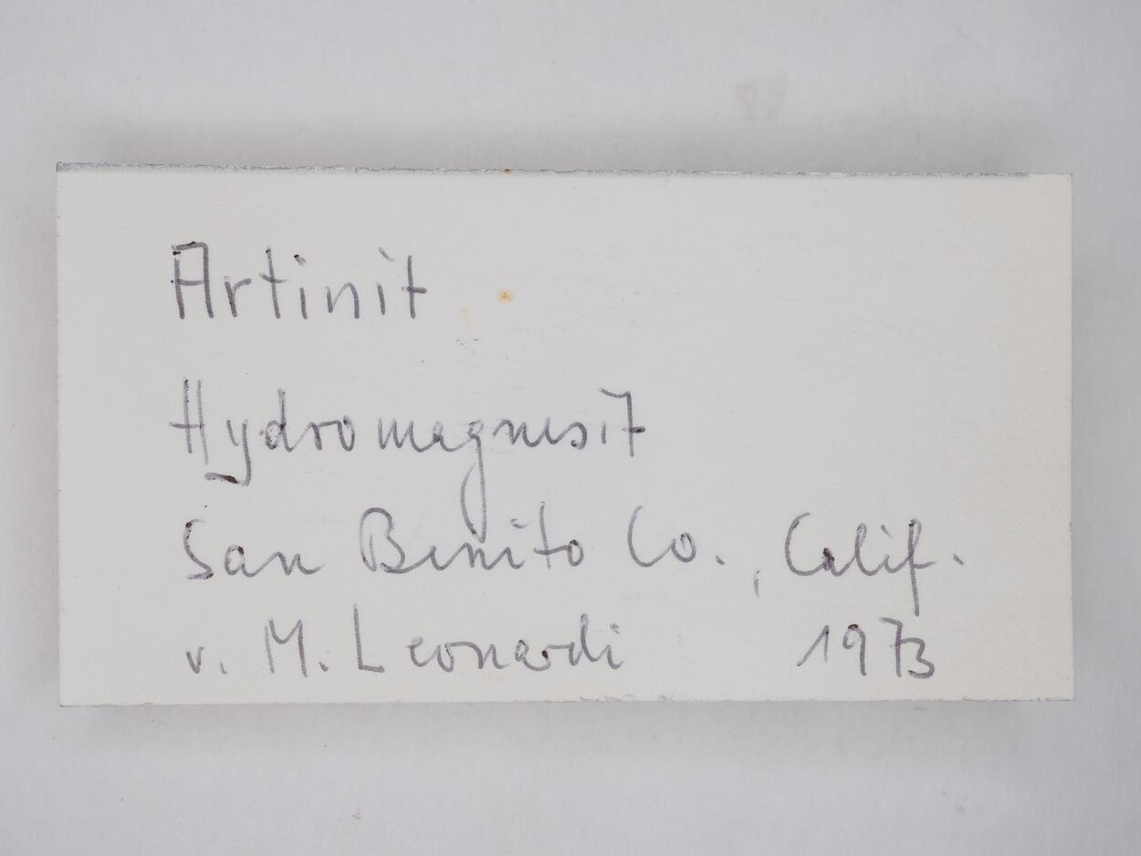 Artinite & Hydromagnesite