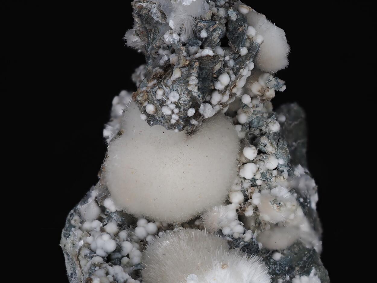 Artinite & Hydromagnesite