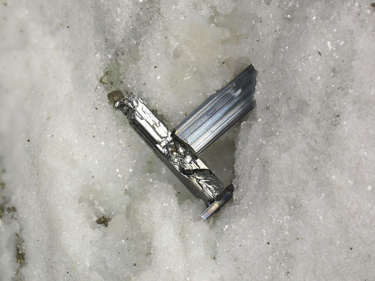 Baumhauerite & Sartorite