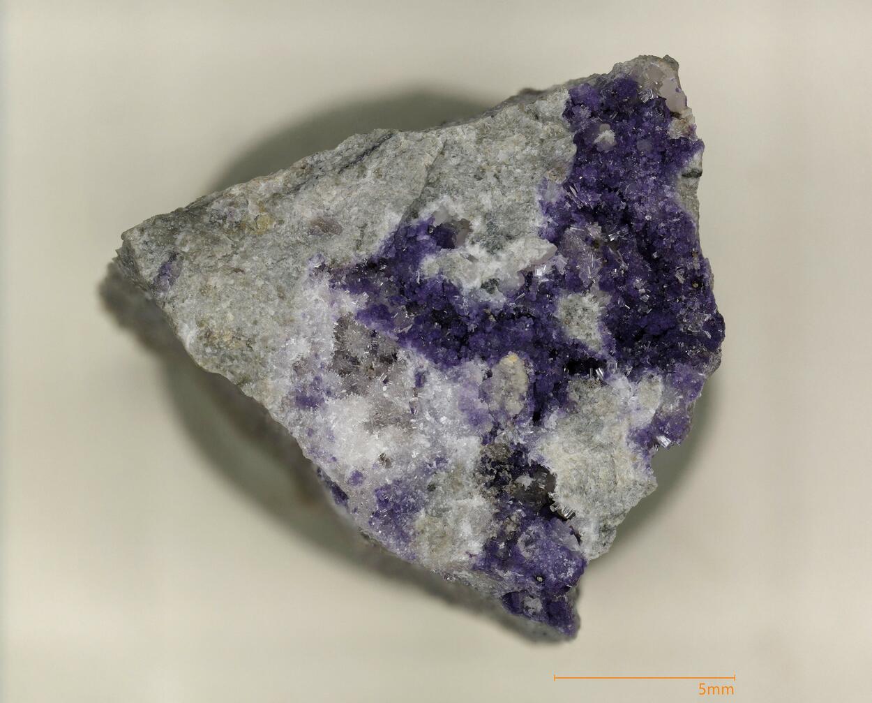 Dawsonite & Fluorite