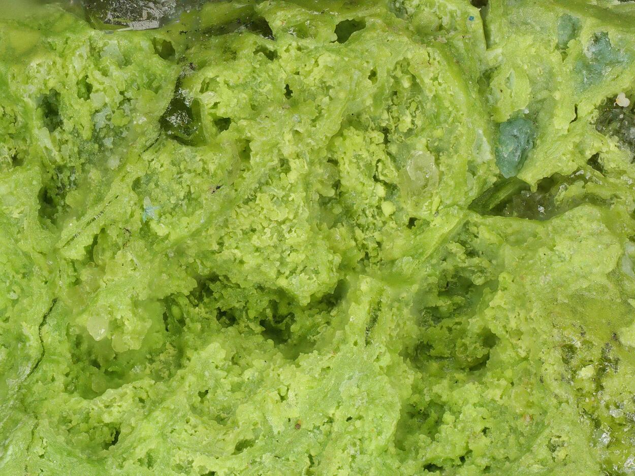 Stibiosegnitite & Azurite