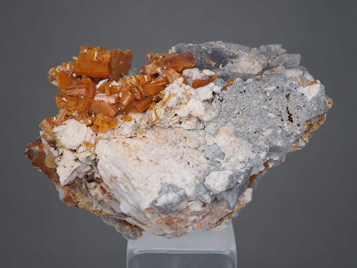 Wulfenite