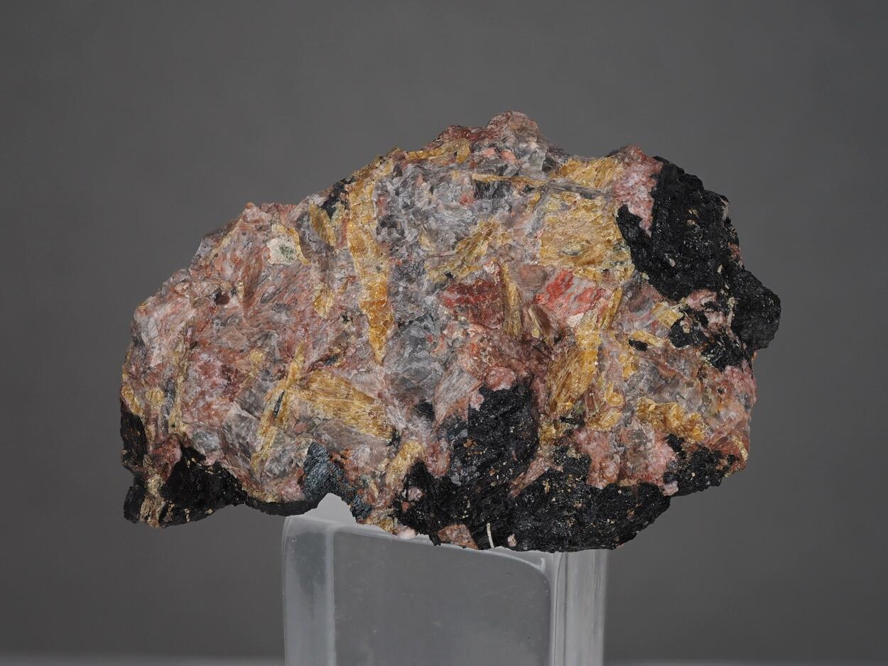 Wöhlerite