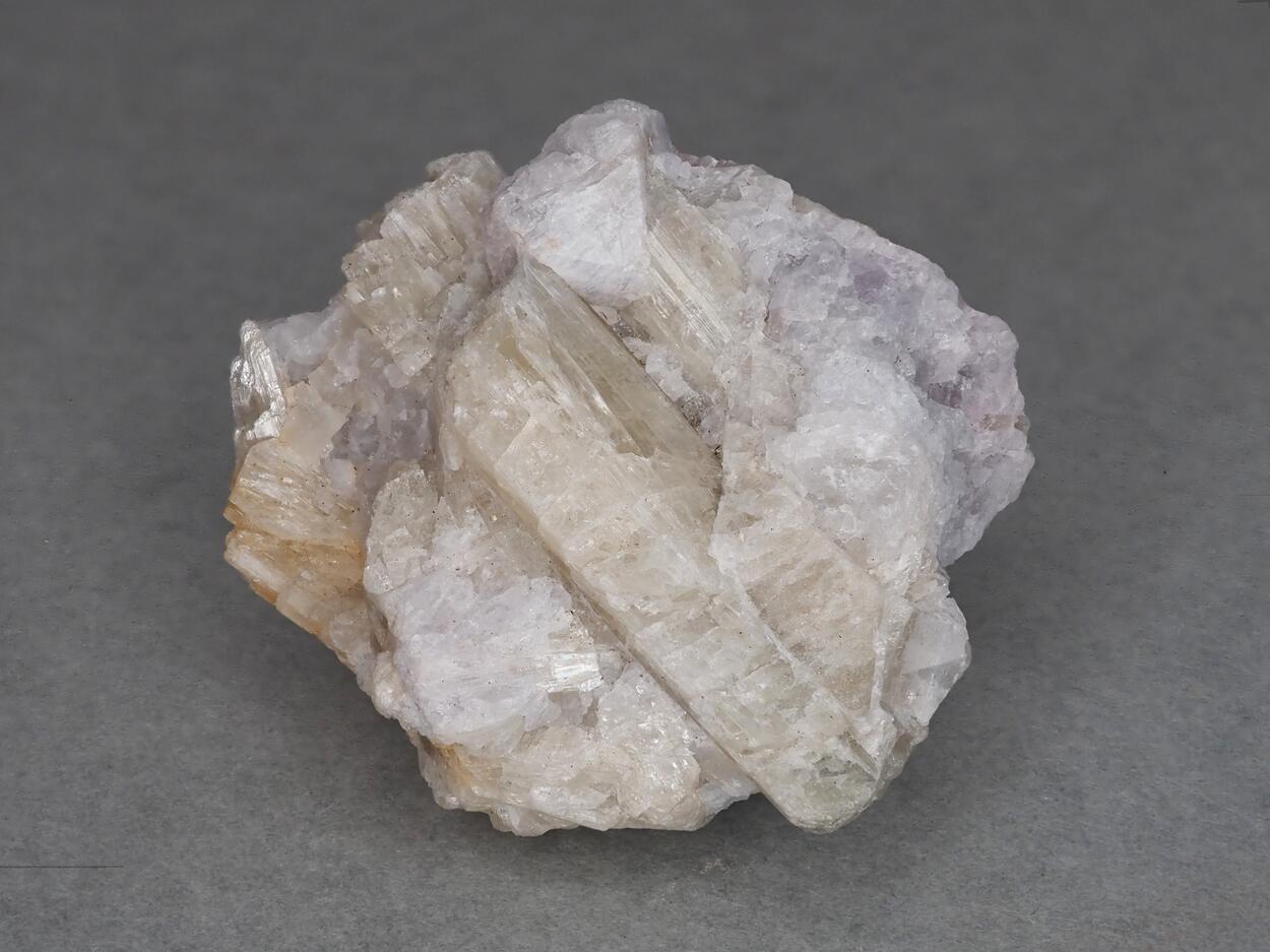 Richterite & Hackmanite