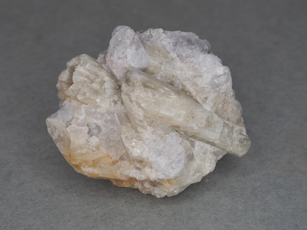 Richterite & Hackmanite