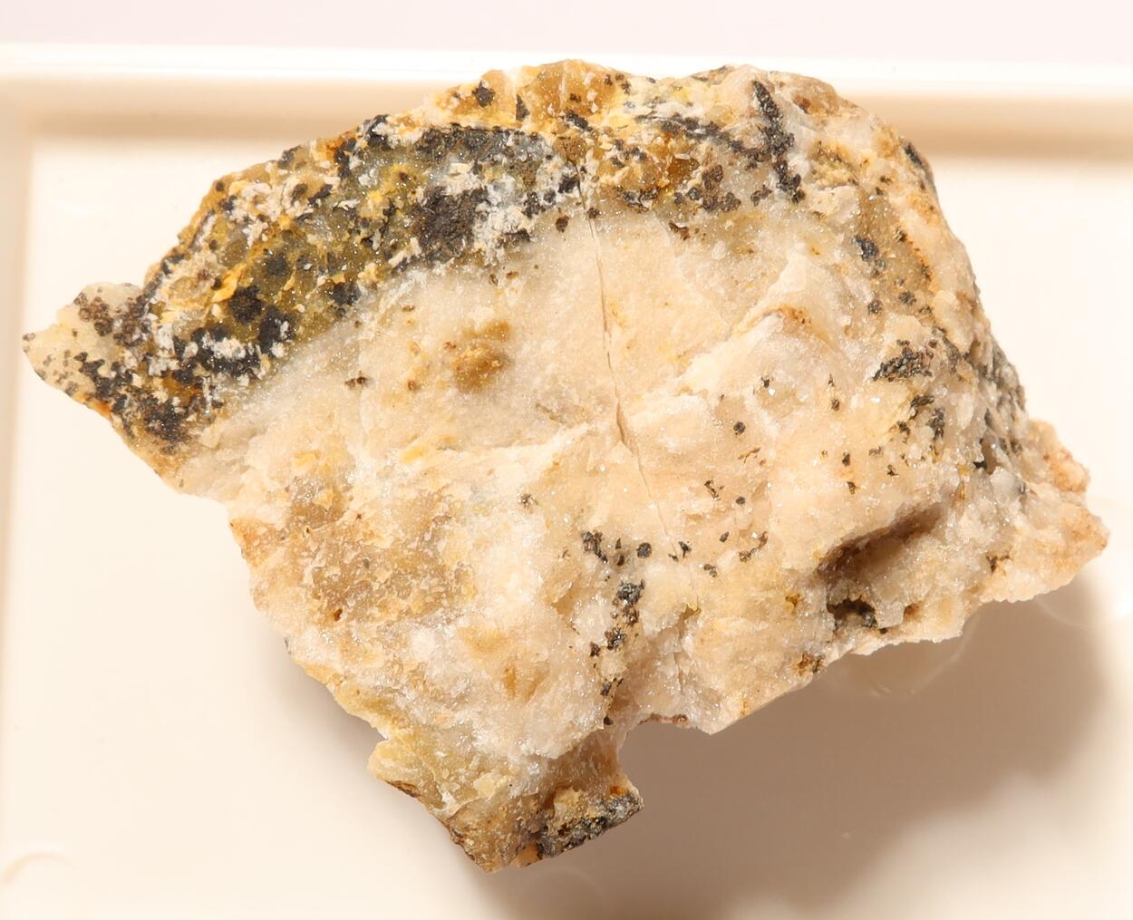 Cerianite-(Ce)