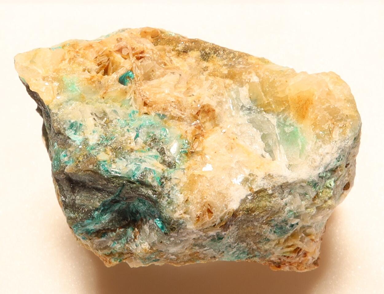 Tangdanite