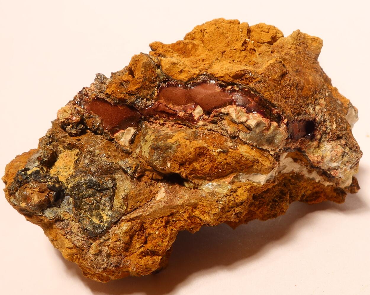 Delvauxite Tinticite & Calcioferrite