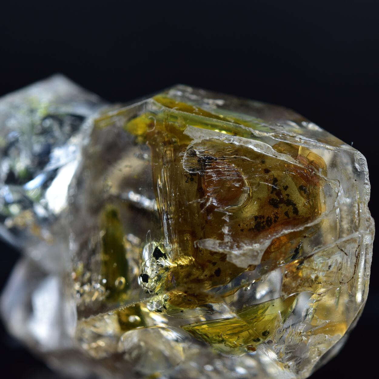 Quartz With Petroleum