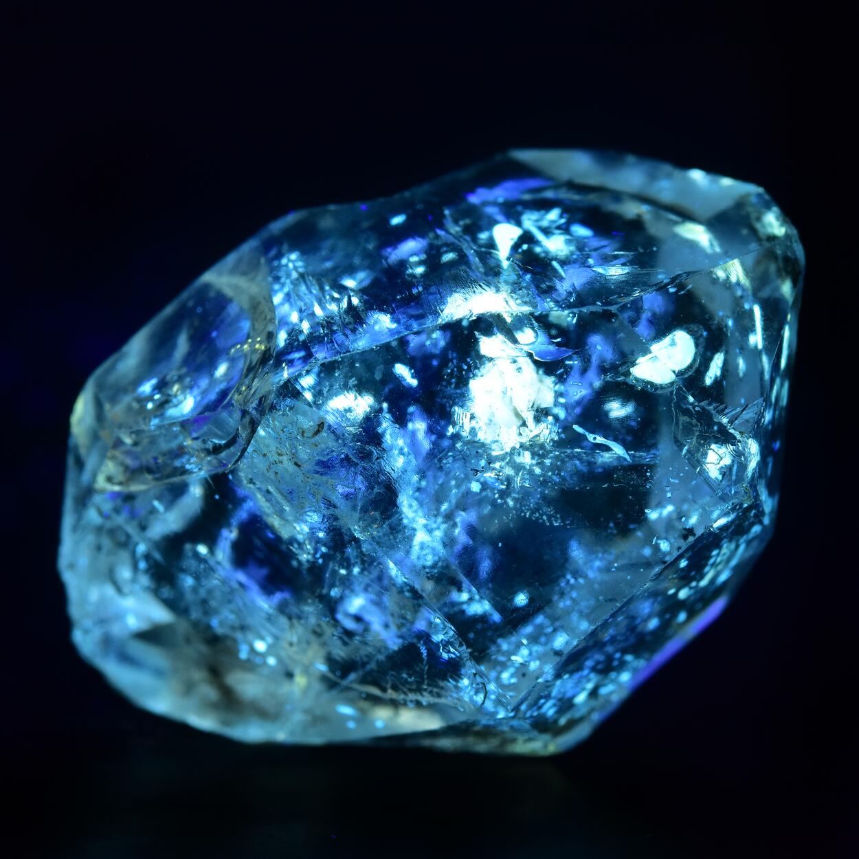 Quartz With Petroleum