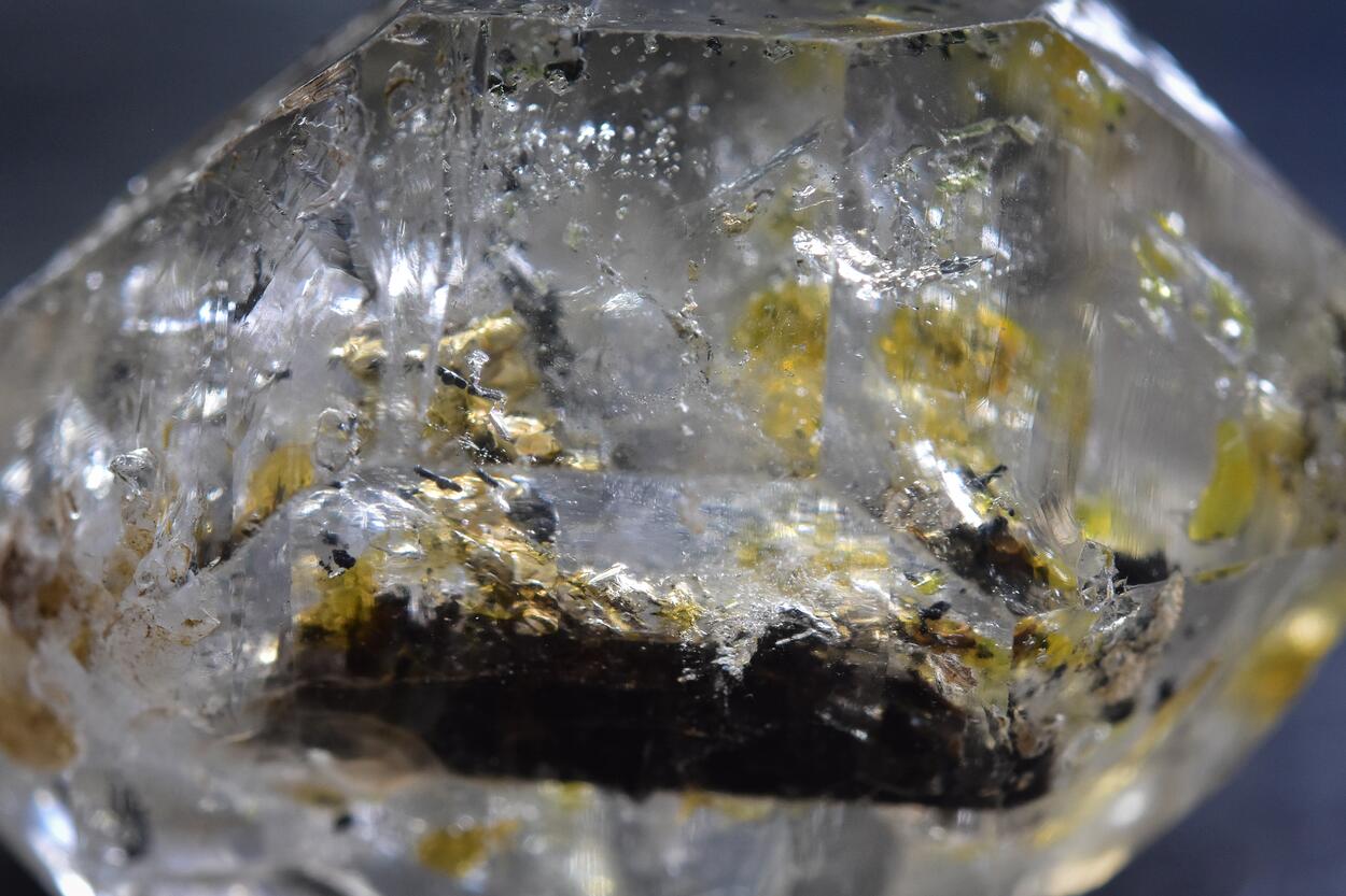 Quartz With Petroleum