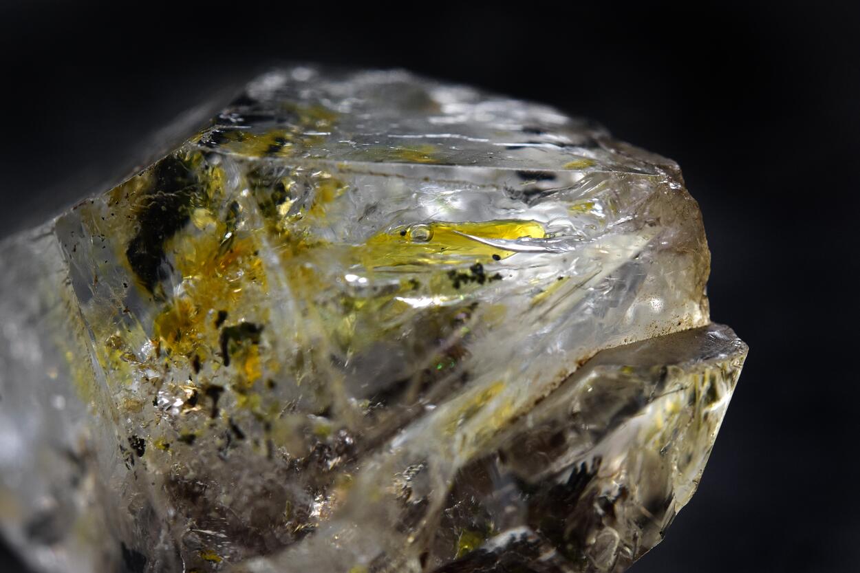 Quartz With Petroleum