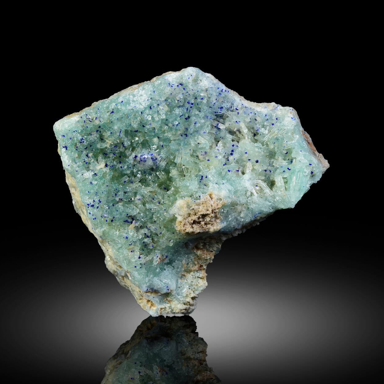 Aragonite With Lazurite