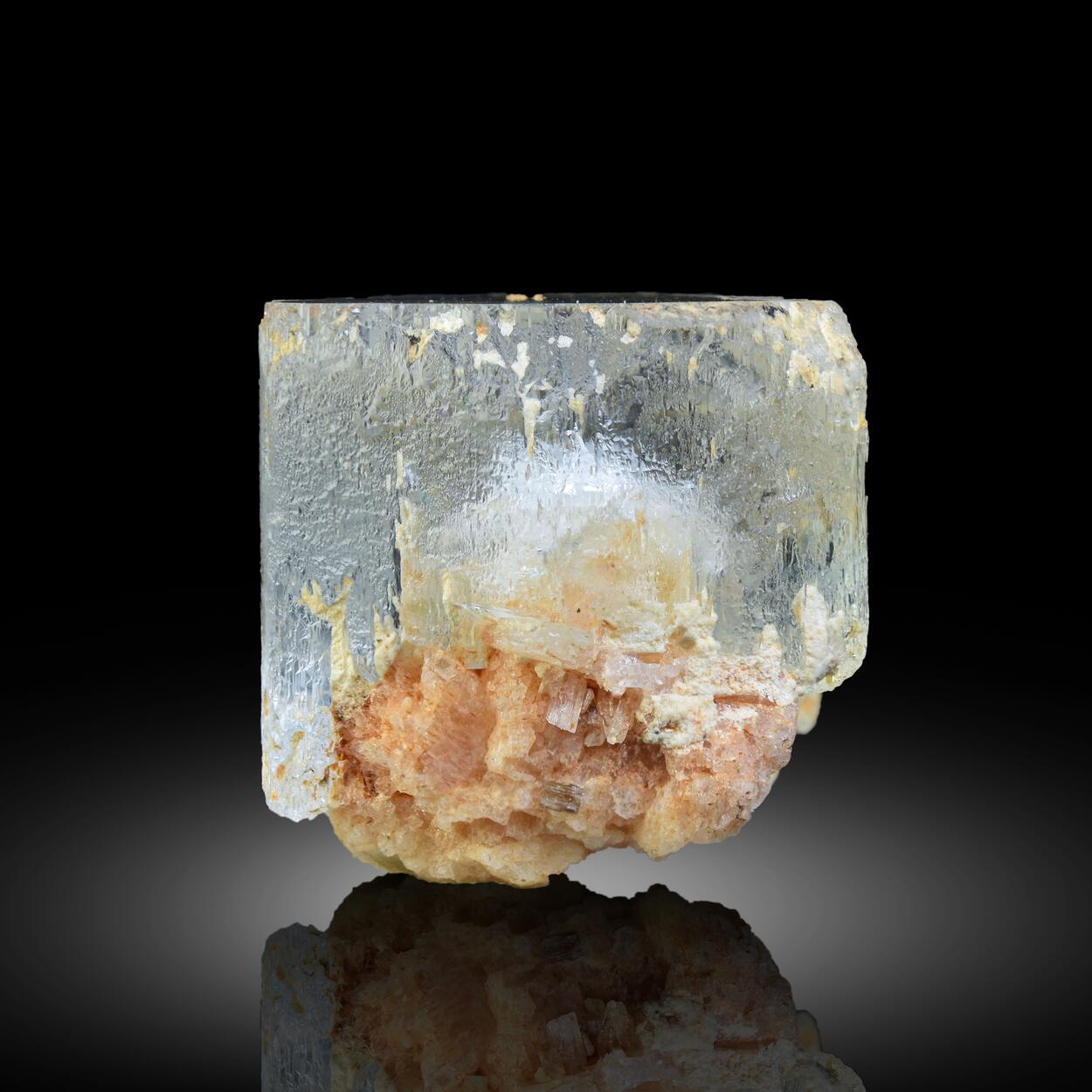 Goshenite With Muscovite