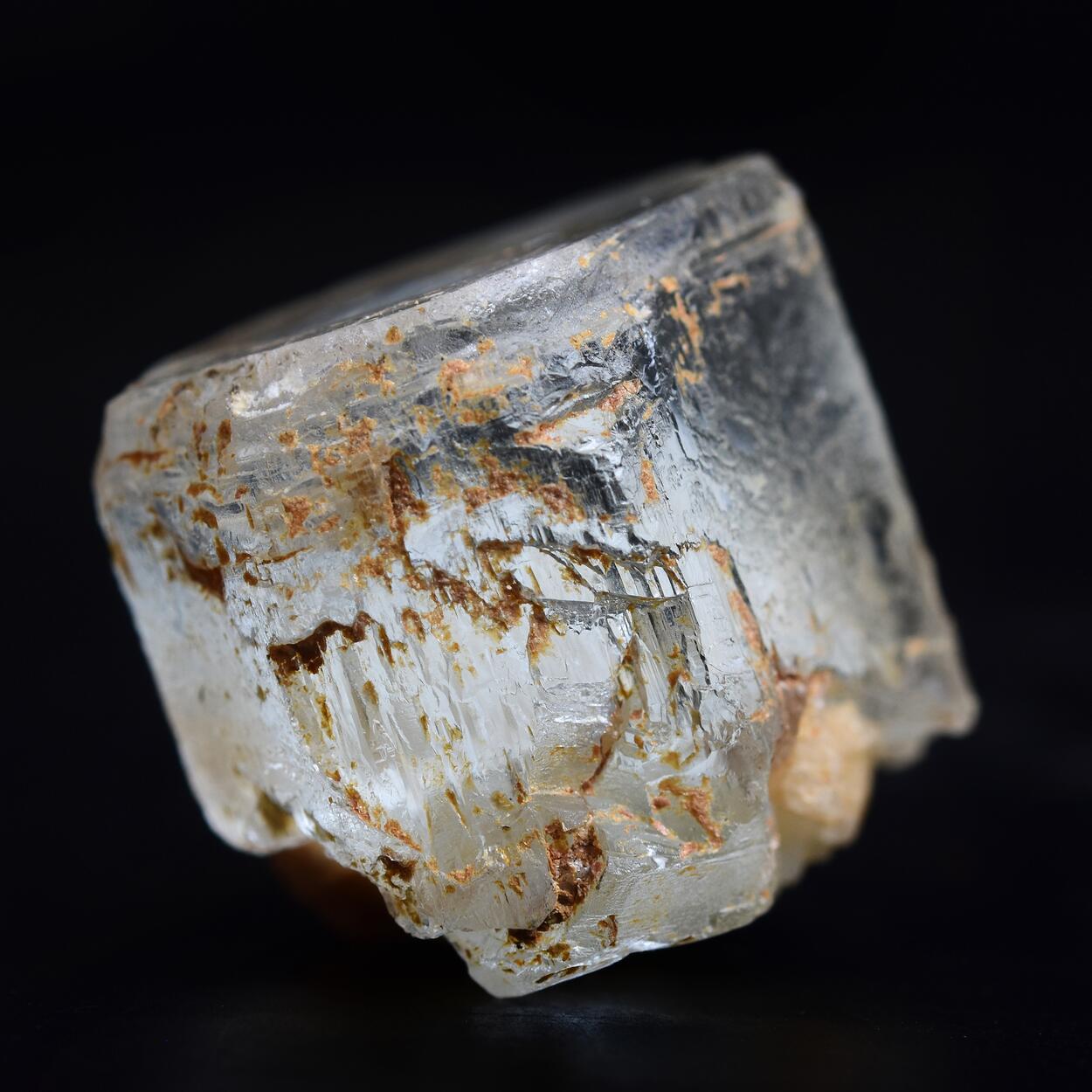 Goshenite With Muscovite