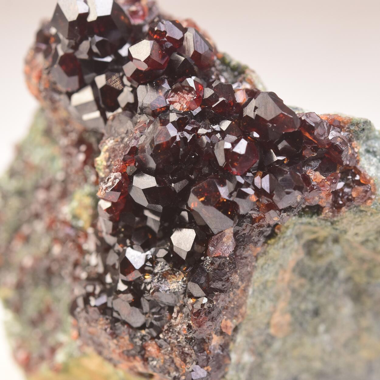 Garnet Var Spessartine