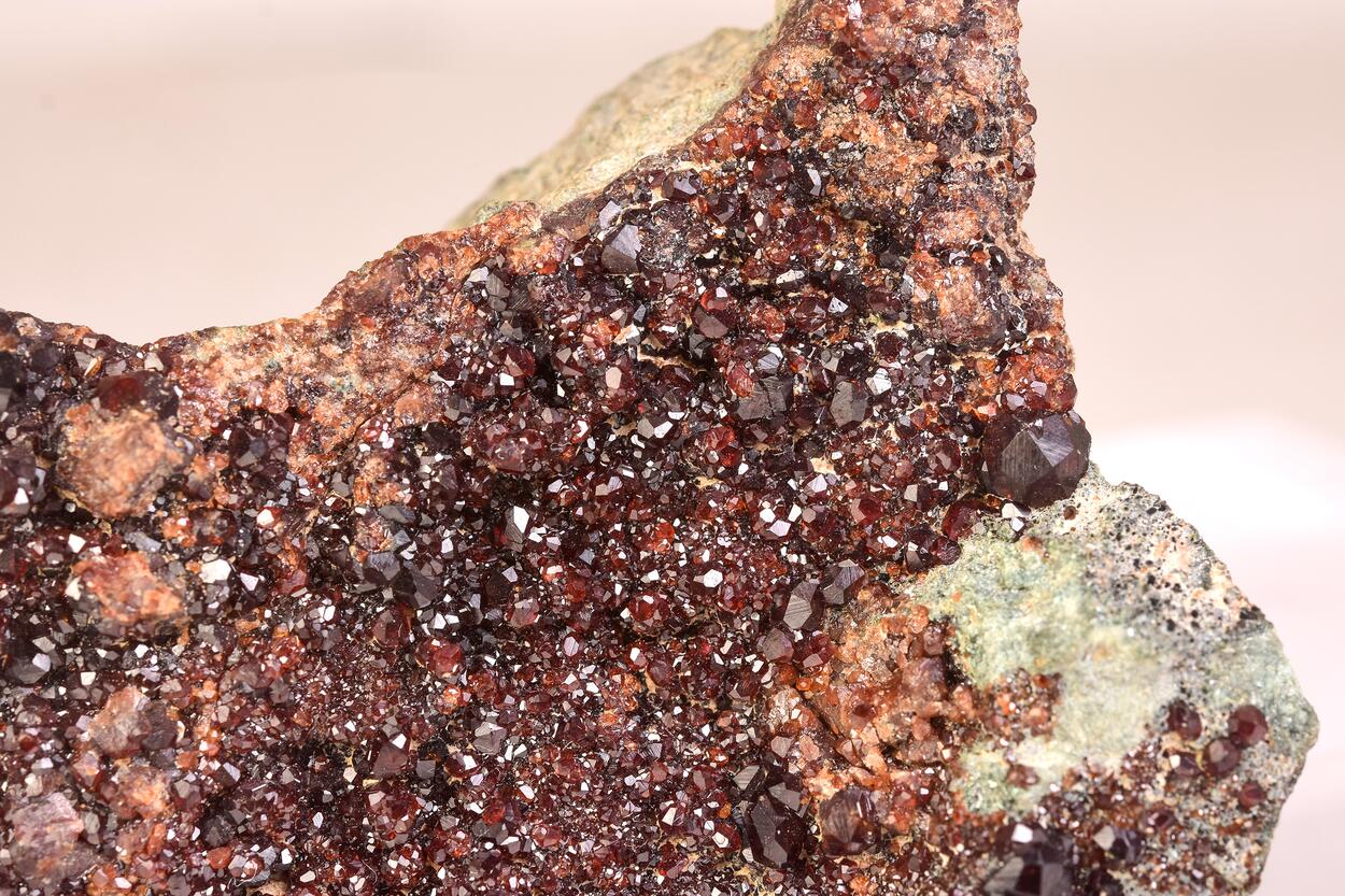 Garnet Var Spessartine