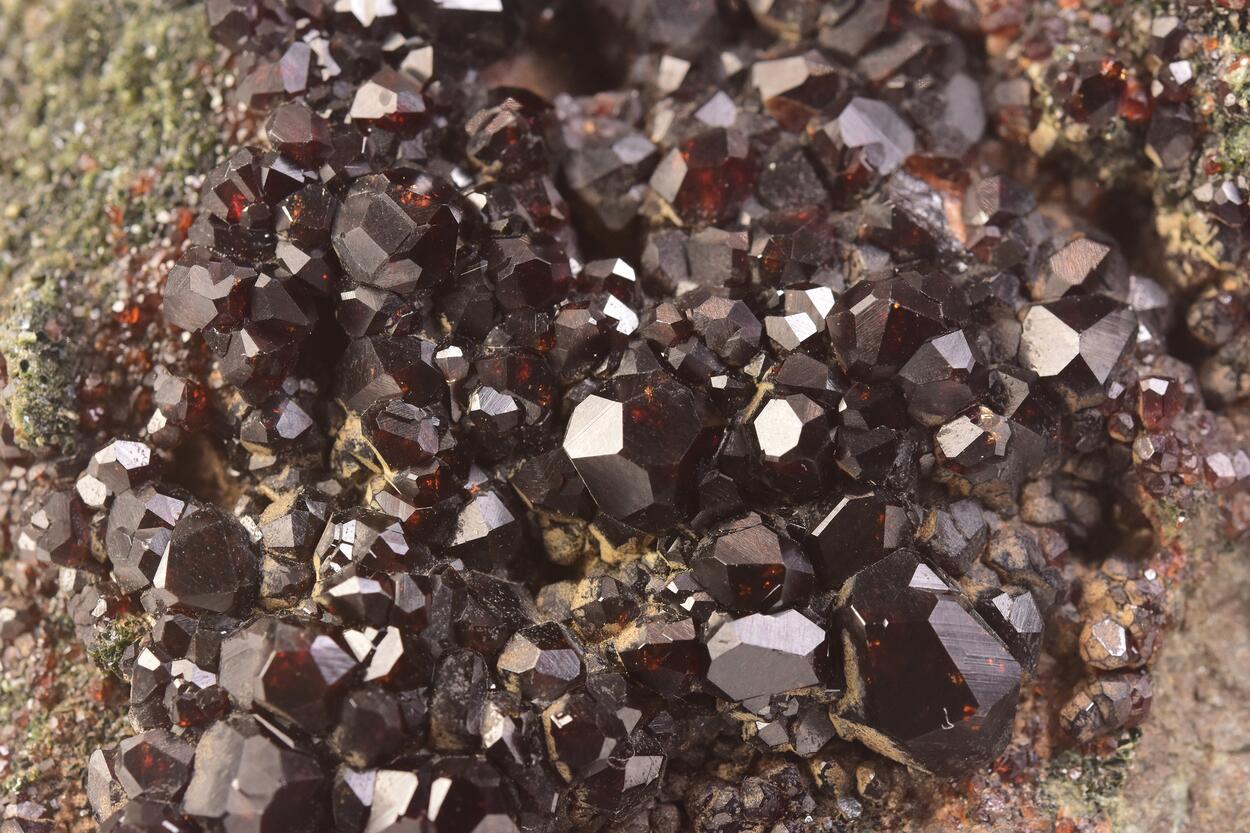 Garnet Var Spessartine