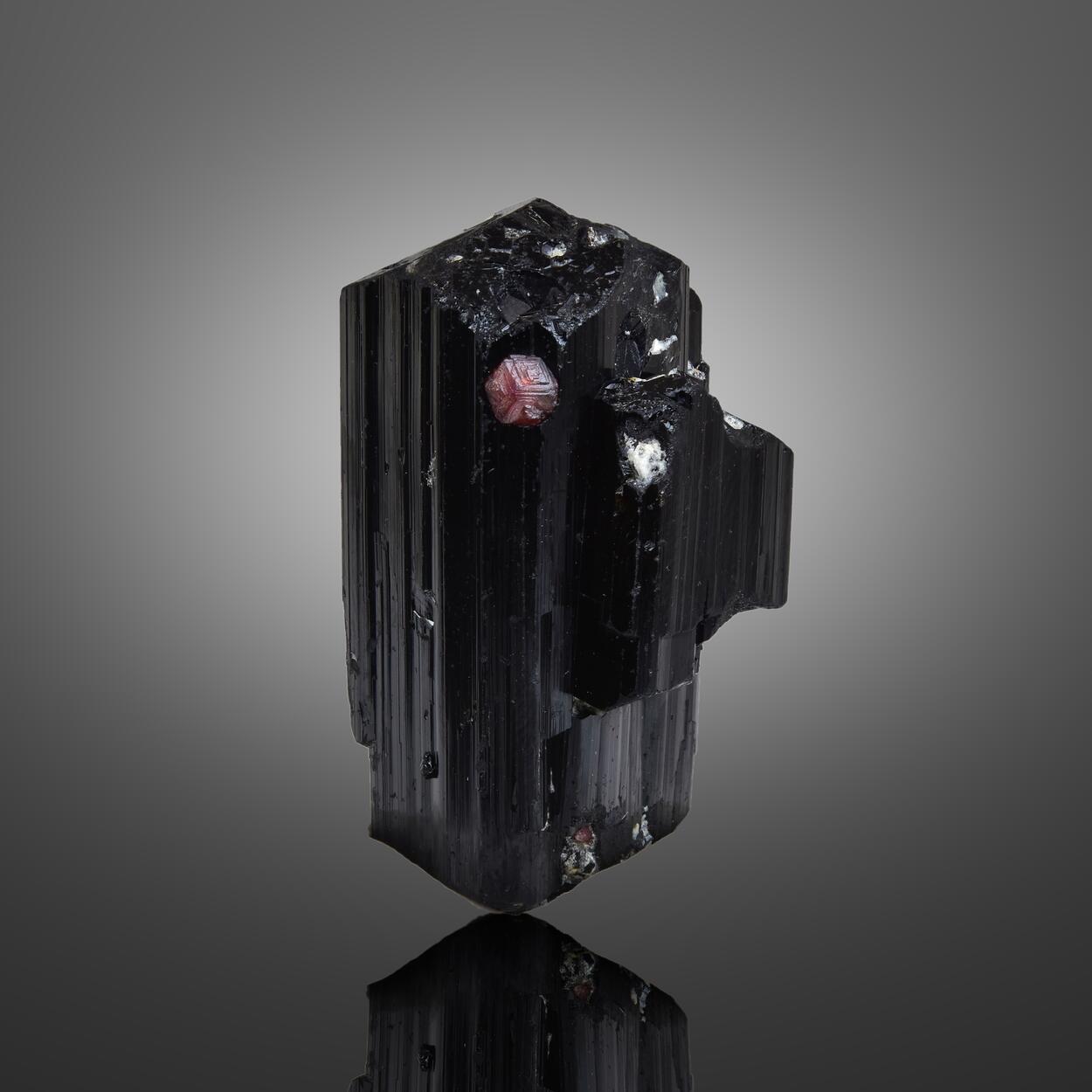 Garnet Var Spessartine With Schorl