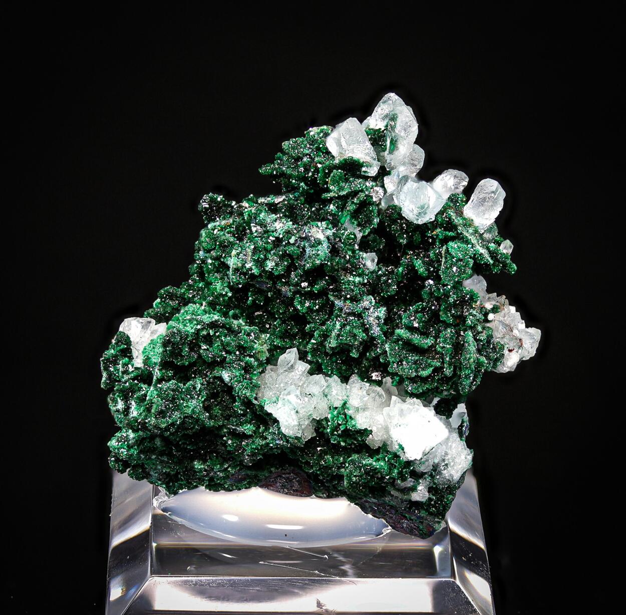 Brochantite & Calcite & Malachite