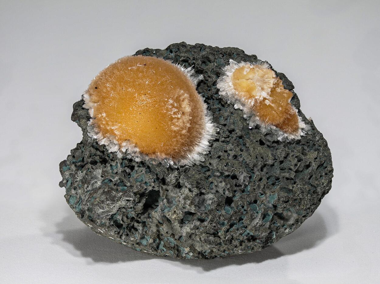 Thomsonite