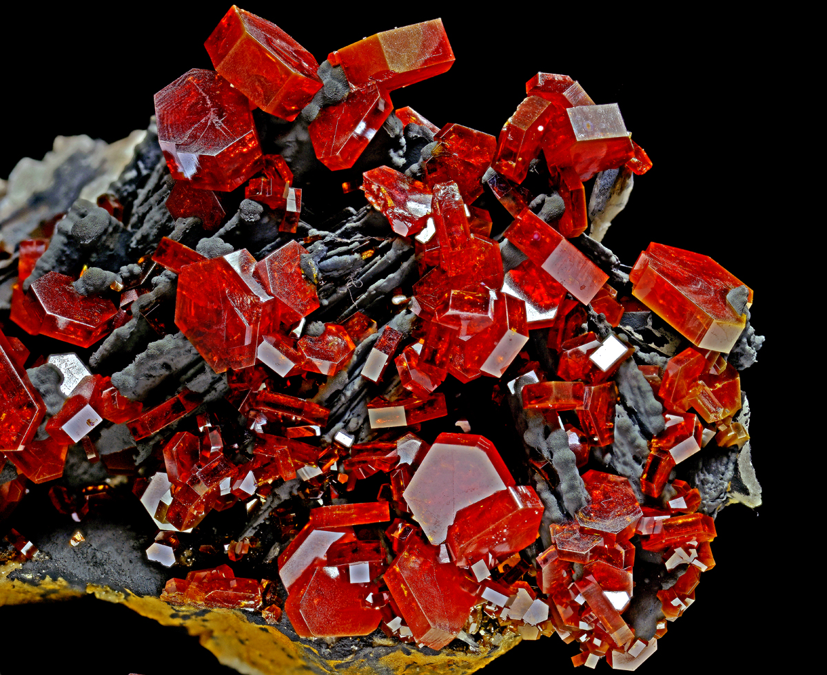 Vanadinite On Baryte