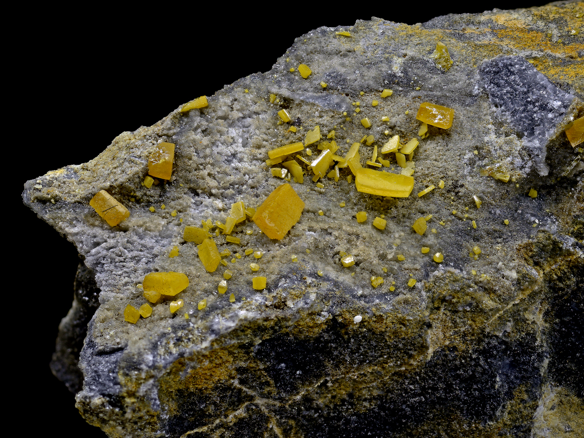 Wulfenite