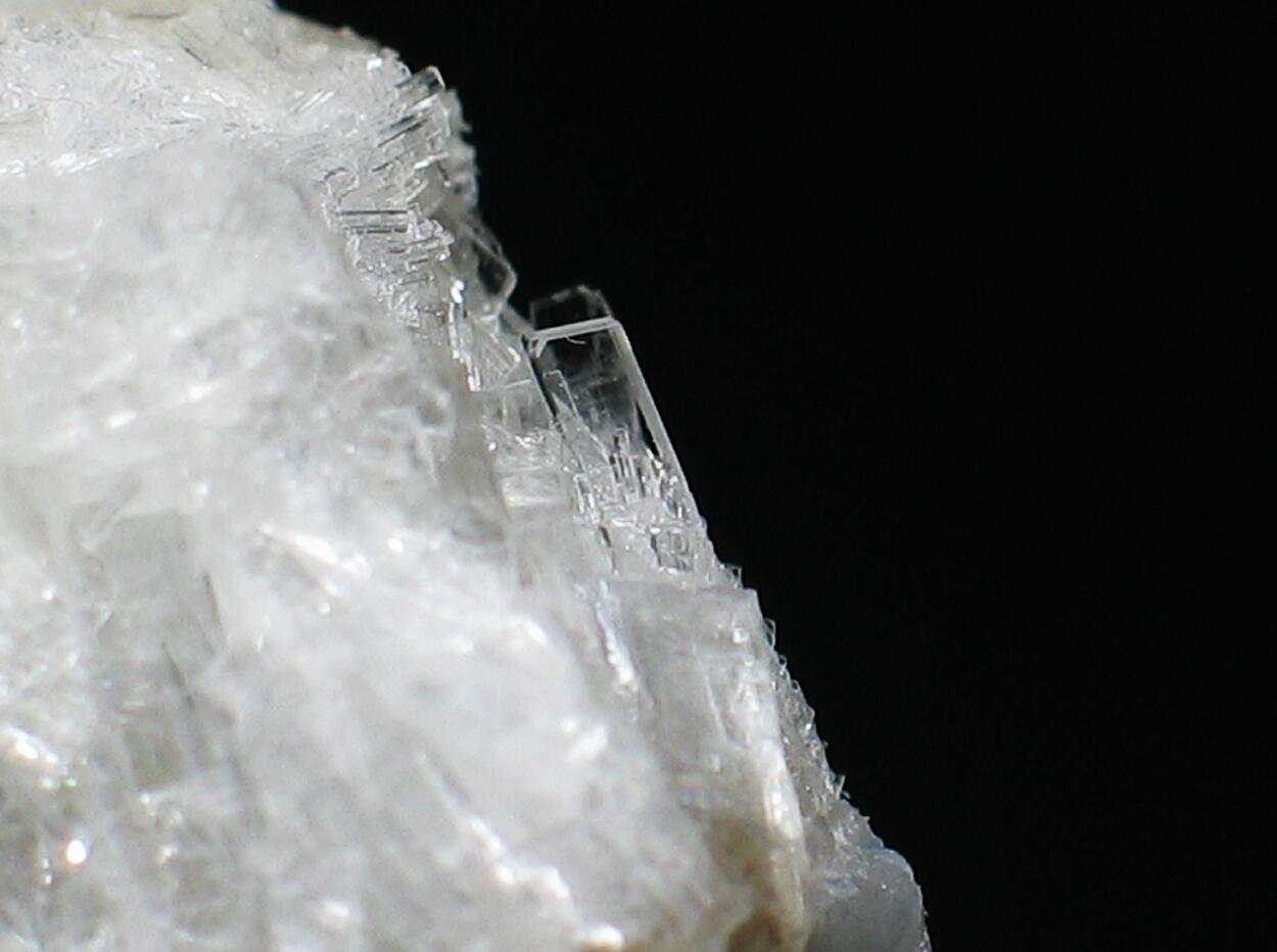 Strontioginorite On Anhydrite