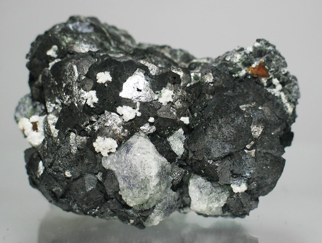 Scheelite & Helvine On Magnetite