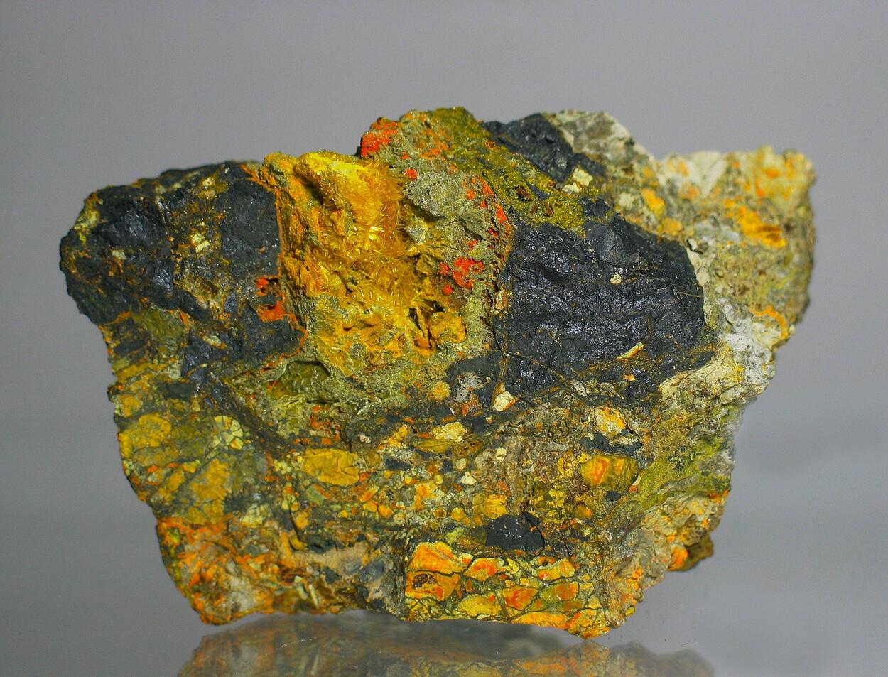 Wölsendorfite Rutherfordine Curite Uranophane