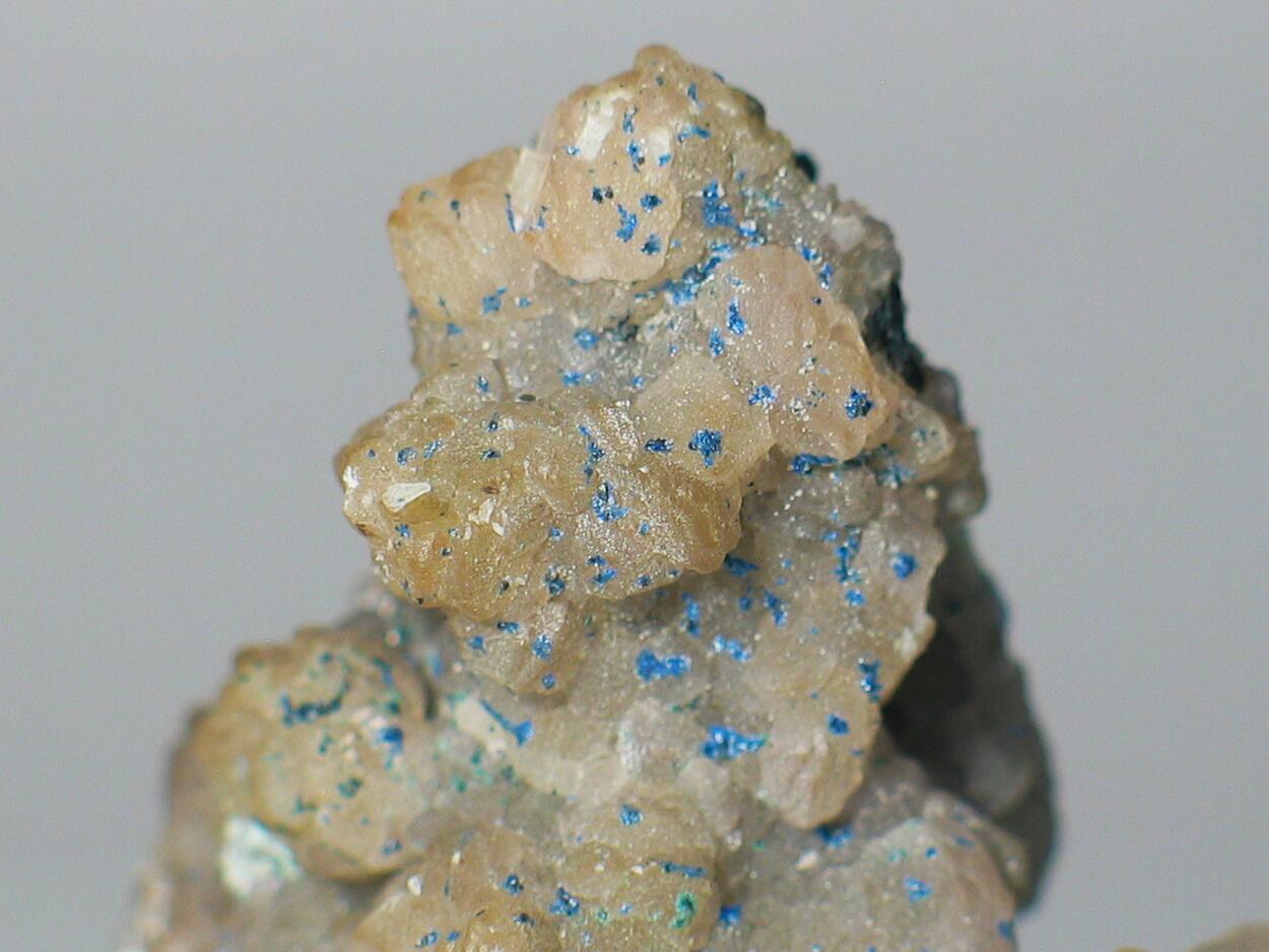 Linarite On Smithsonite