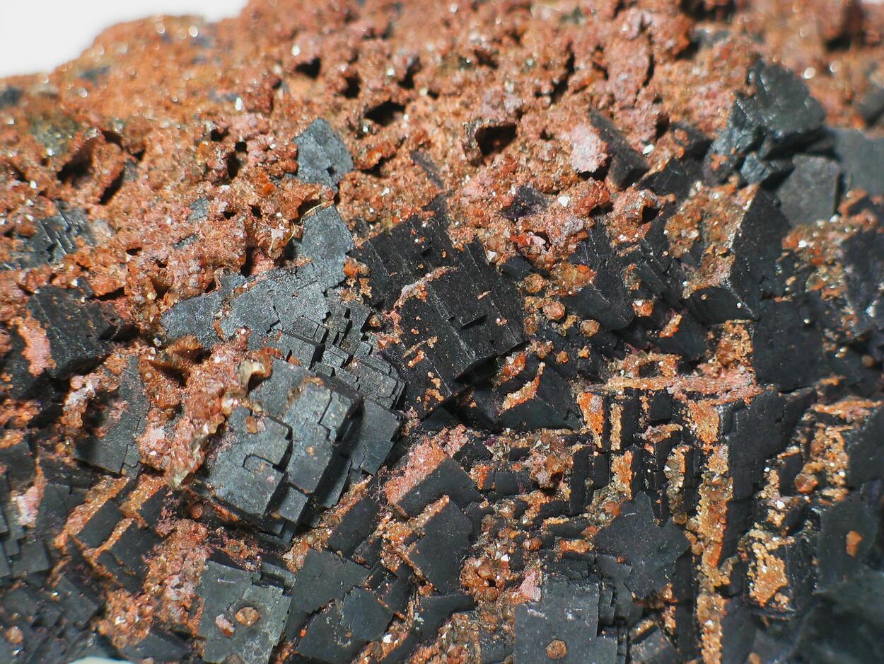 Fluorite Var Antozonite & Eisenkiesel